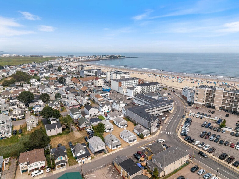 Building Photo - 2 Island Path