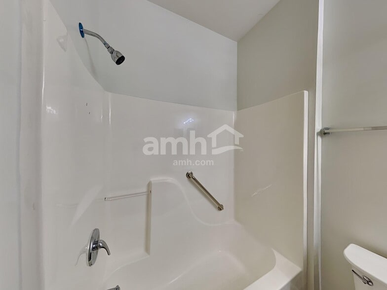 Building Photo - 1828 Annalee Dr