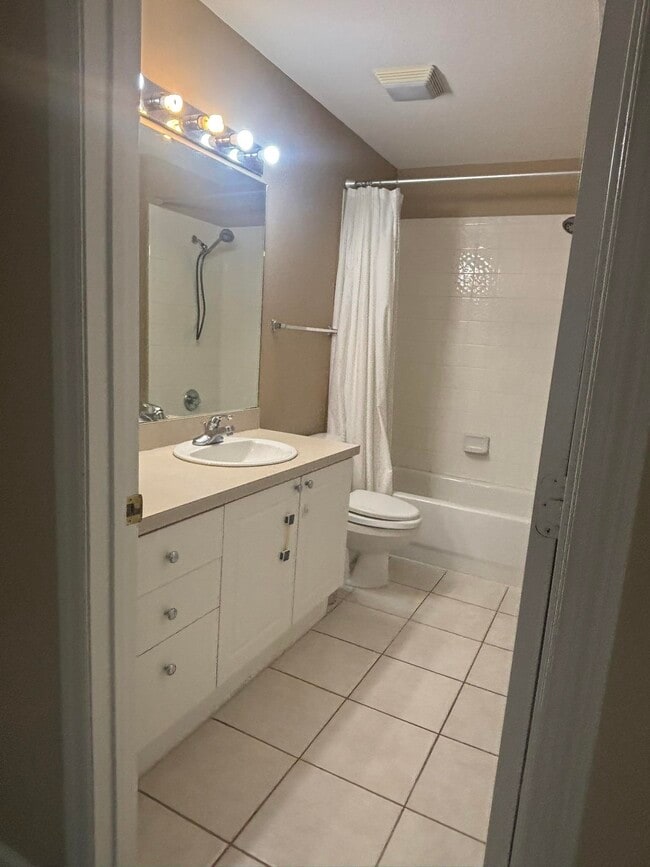 Building Photo - 4020 Colleton Ct