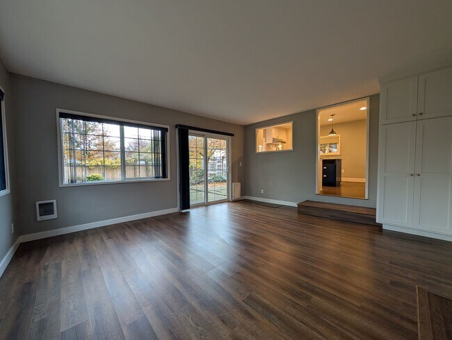 Building Photo - Great 3 bed/2bath home in Eugene