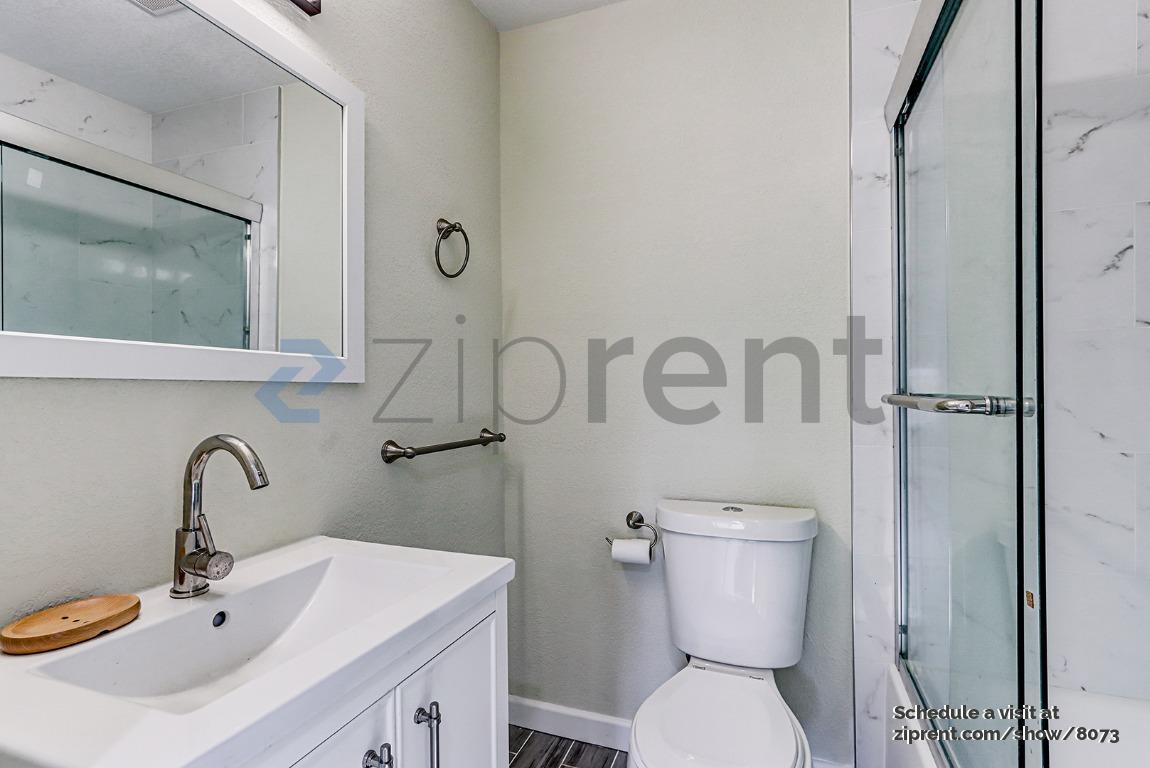 Building Photo - 2259 Goldcrest Cir