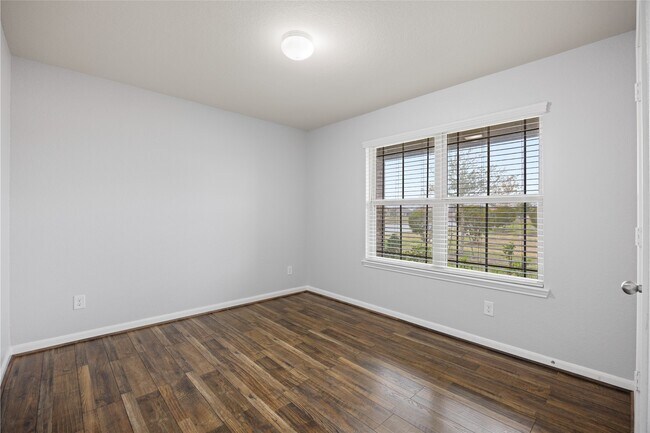 Building Photo - 18223 Mulberry Spring Cir