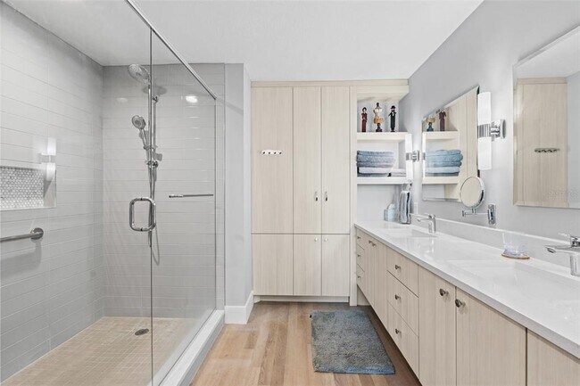 Building Photo - 1771 Ringling Blvd