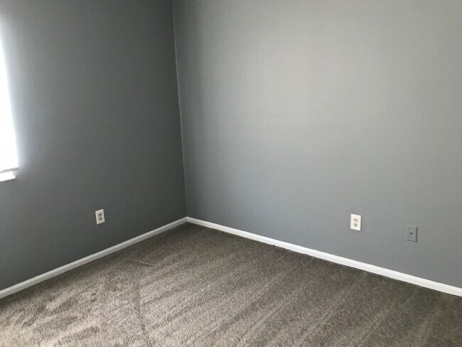 Building Photo - 8585 Fairway Trail