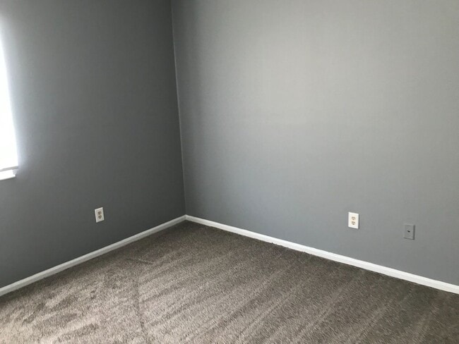 Building Photo - Lawrence Twp - 3 bedroom townhome