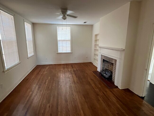 Building Photo - 1208 Pierson St