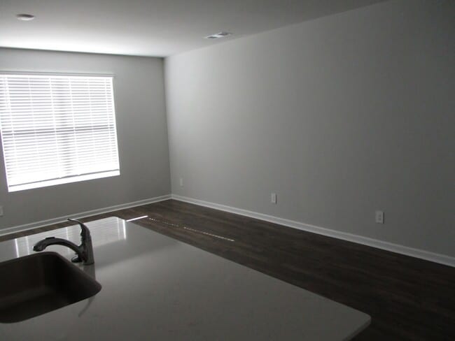 Building Photo - 515 Ferndale Pl