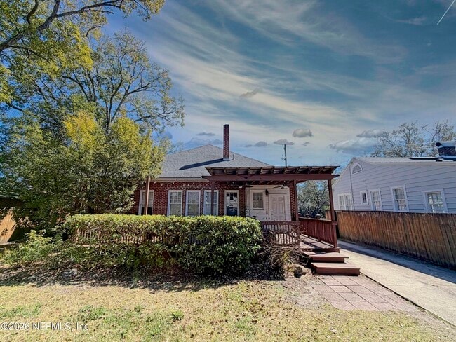 Building Photo - 3323 Park St