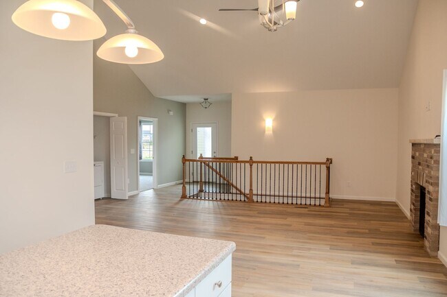 Building Photo - Single family home for Rent in the Heart of Washington, IL
