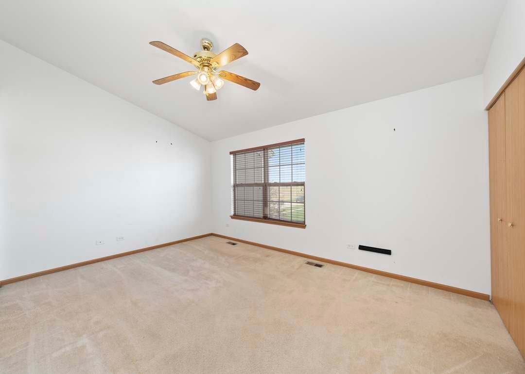 Building Photo - 2611 Canyon Dr