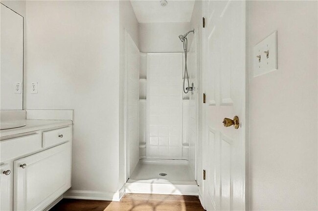 Building Photo - 2559 Walden Lake Dr