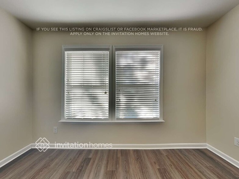 Building Photo - 2504 Blue Moss Dr