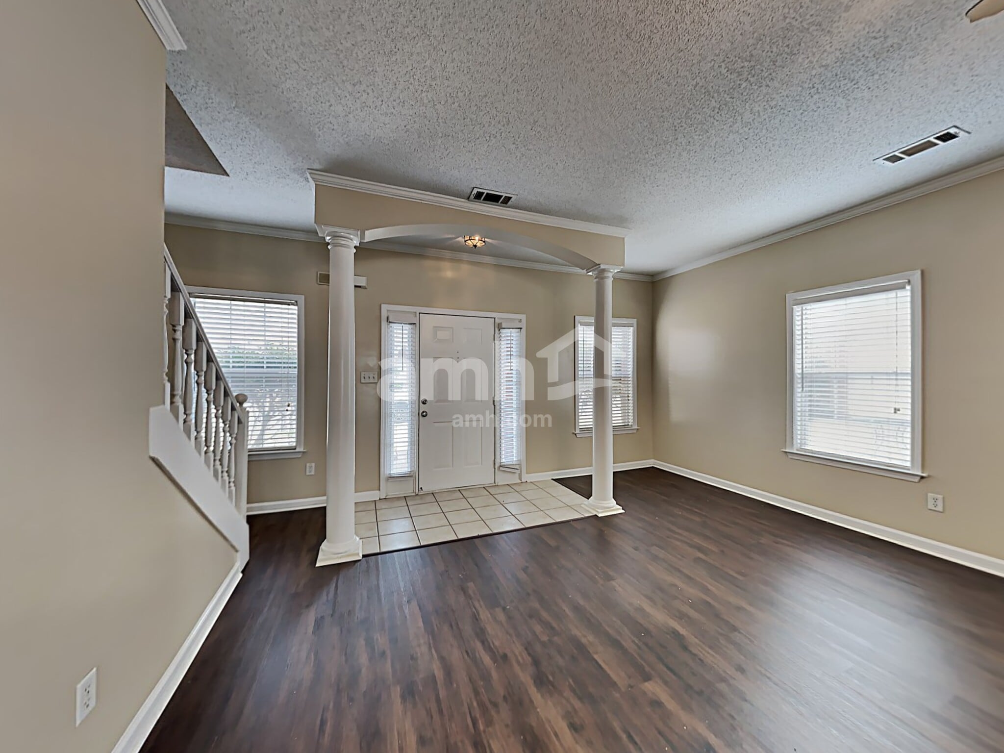 Building Photo - 9321 N Fairmont Cir