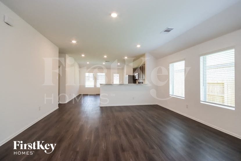 Building Photo - 18909 Collina Way