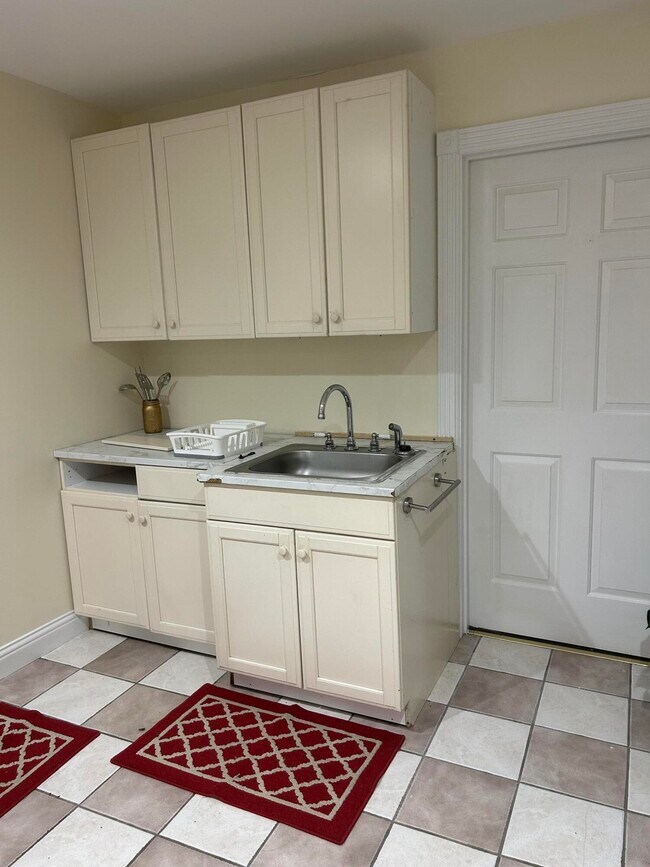 Building Photo - 409 Lawson Dr