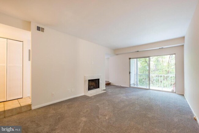 Building Photo - 19 Pickering Ct