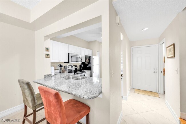 Building Photo - 1044 Woodshire Ln