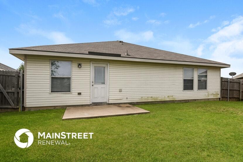 Building Photo - 1601 Queens Brook Ln