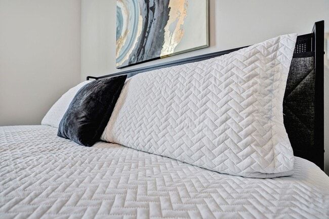 Building Photo - Legacy Executive Retreat | Modern 2BR Townhome for Professionals & Extended Stays