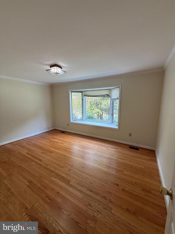 Building Photo - 10 Candlelight Ct