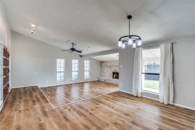 Building Photo - Spacious 3 Bedroom, 2 Bath Rental in Plano...