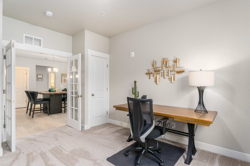 Building Photo - 4612 Hahns Peak Dr