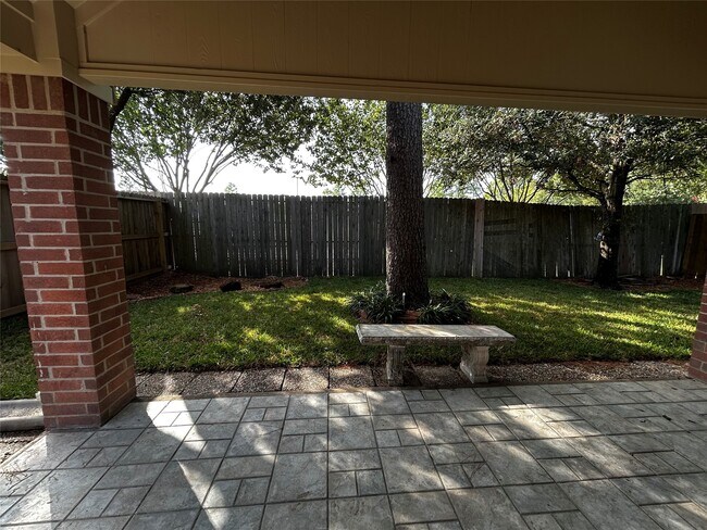 Building Photo - 21725 York Timbers Dr