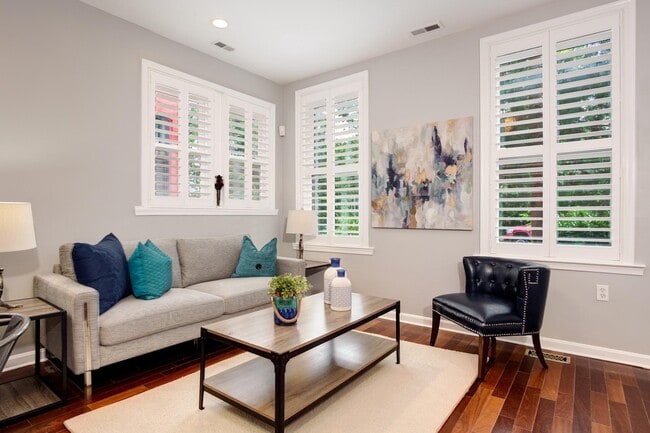 Building Photo - 1907 11th St NW