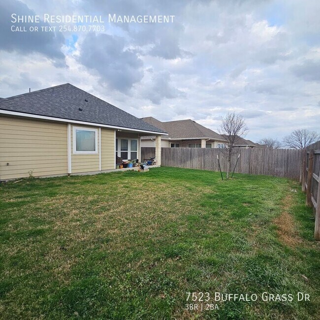 Building Photo - 7523 Buffalo Grass Dr