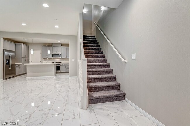 Building Photo - 73 Alamere Falls Dr