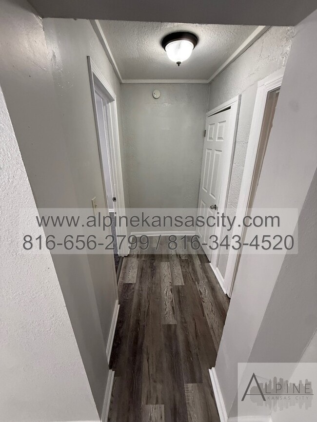 Building Photo - Small Affordable Home in Liberty