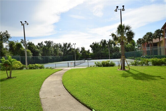 Building Photo - 6481 Aragon Way