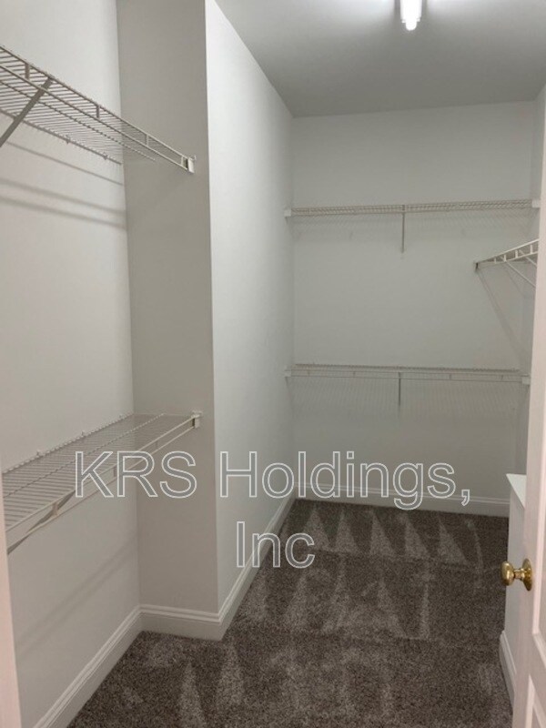 Building Photo - 1617 Mudham Rd