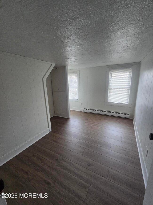 Building Photo - 14 Lakewood Rd