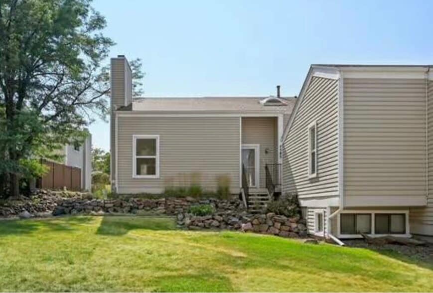 Building Photo - 7595 S Monaco Way