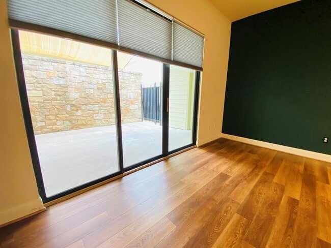 Building Photo - 4508 Berkman Dr