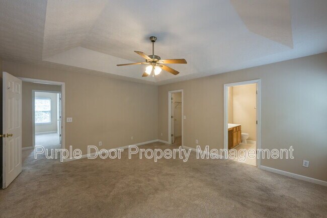 Building Photo - 304 Meadow Point