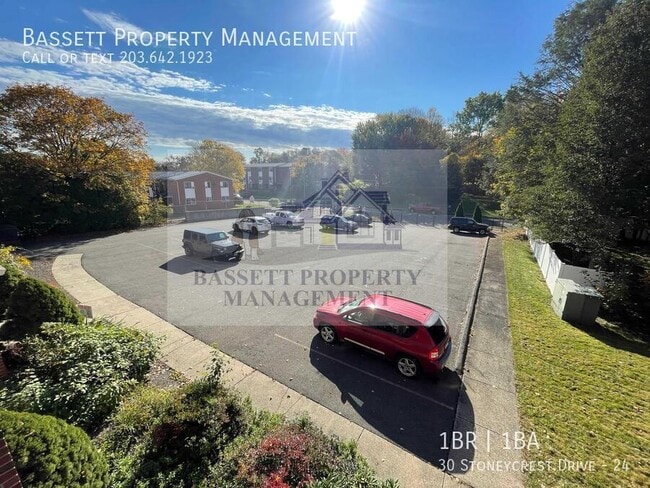 Building Photo - 30 Stoneycrest Dr