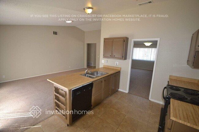 Building Photo - 519 Coot Ln