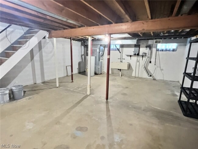 Building Photo - 2566 Graham Rd