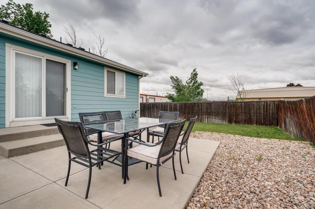 Patio 2 - 5429 Elm Ct