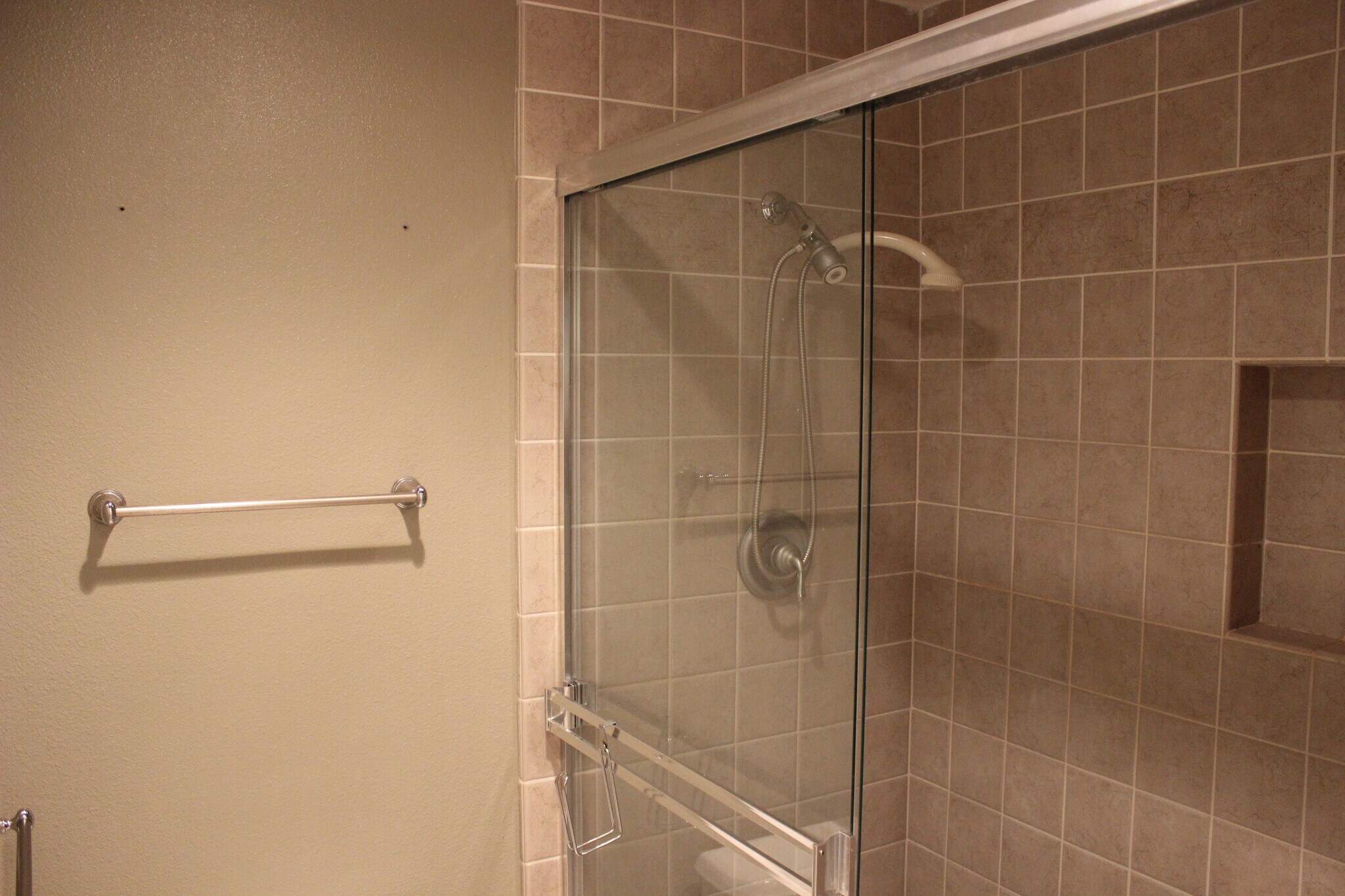 Building Photo - 1009 La Pluma Ct