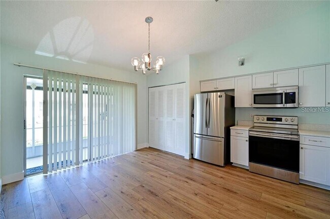 Building Photo - 4110 38th Ave W