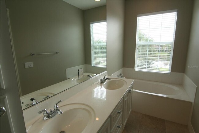 Building Photo - 1655 Burgos Dr