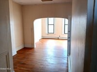 Building Photo - 1826 3rd Ave