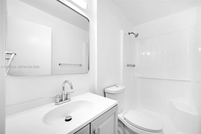 Building Photo - 304 SW 77th Ave