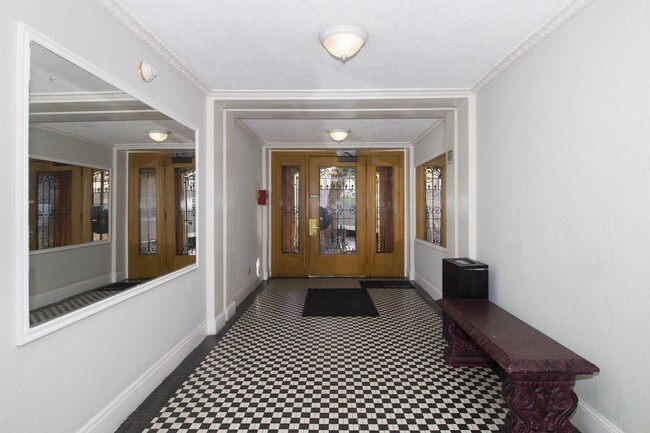 Building Photo - 1260 Broadway