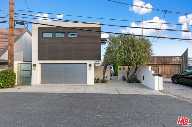 Building Photo - 24146 Malibu Rd