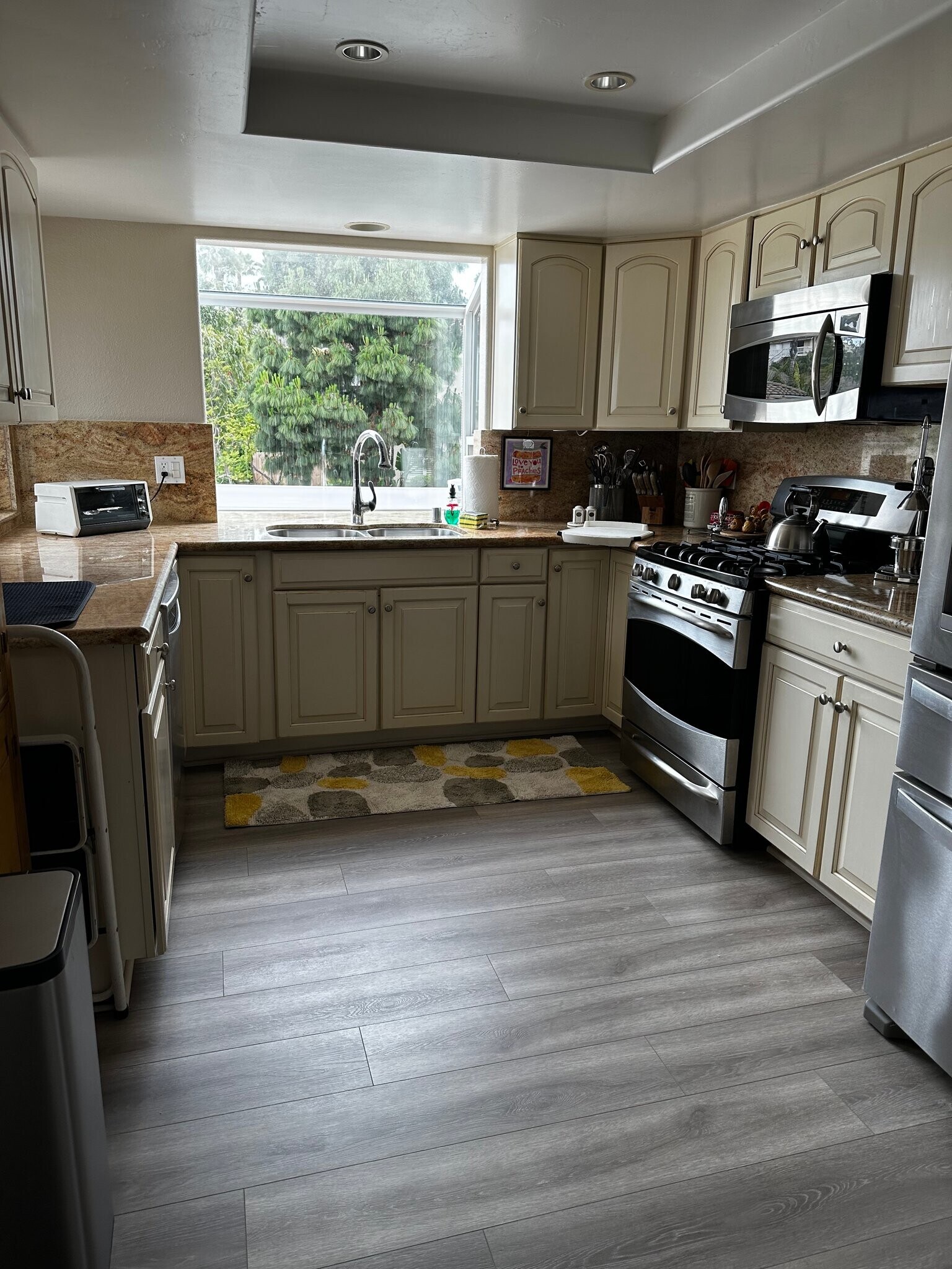 Building Photo - 6803 Urubu St