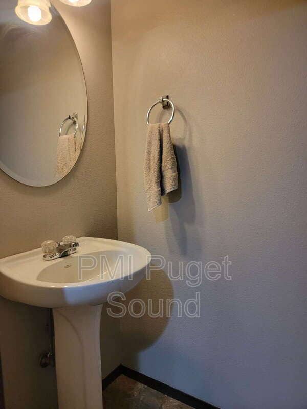 Building Photo - 17614 79th Ave Ct E